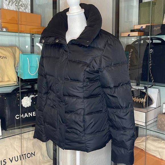 OLD NAVY | NWOT Frost Free Puffer Jacket in Black - Picture 2 of 3